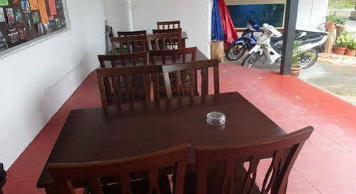 Dew Drop Inn Tanah Rata Esterno foto